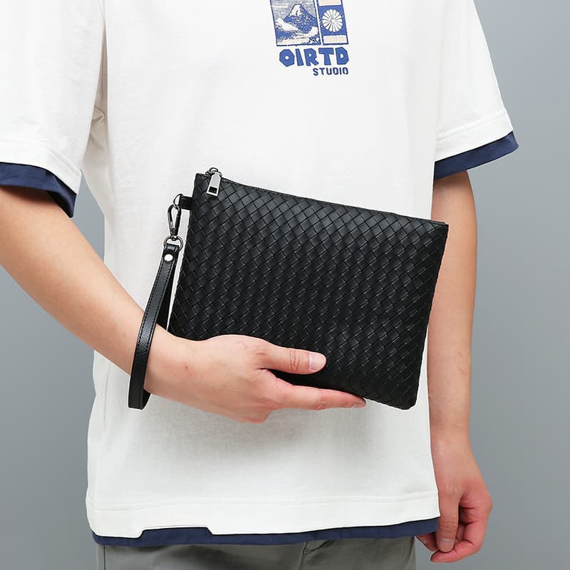 Men's Large Capacity Woven Soft Leather Clutch Bag Envelope Style Business Handbag Casual Travel Luxury Goods Men's Purse