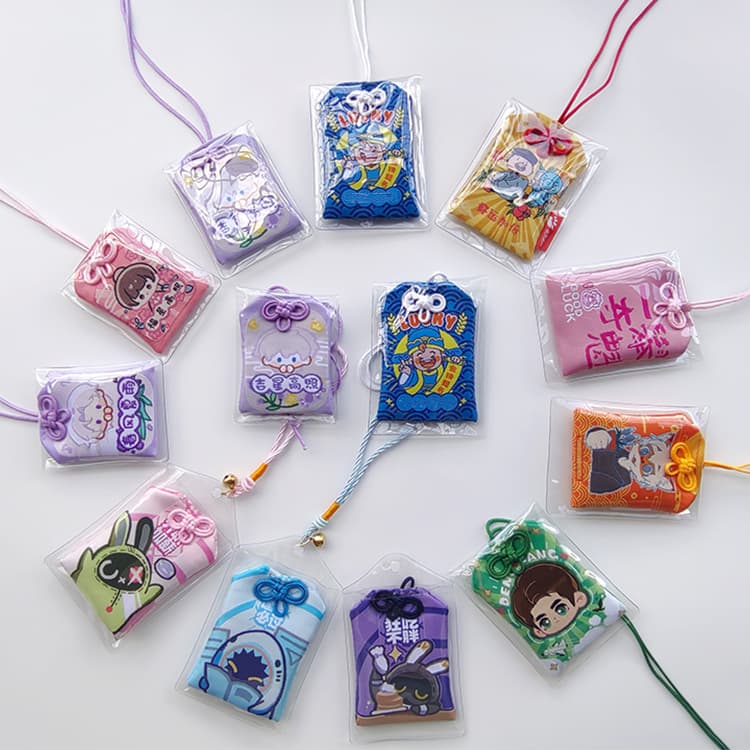 Customized Japanese amulets, creative gifts, Dragon Boat Festival holiday activities, cultural and creative pendants, embroidered wishing lucky bags wholesale