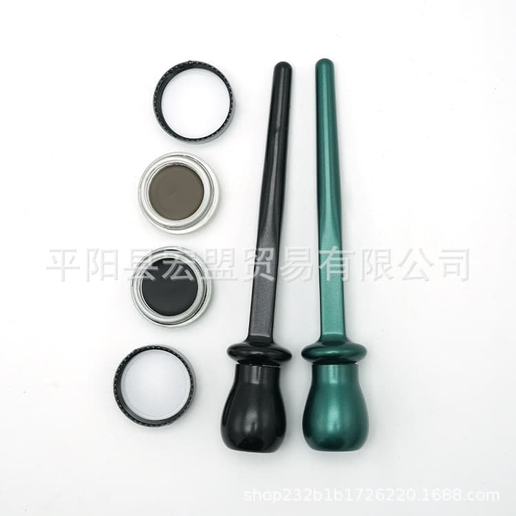 Easy No-Skip Eyeliner Silicone Eyeliner Brush, Liquid Eyeliner Pen