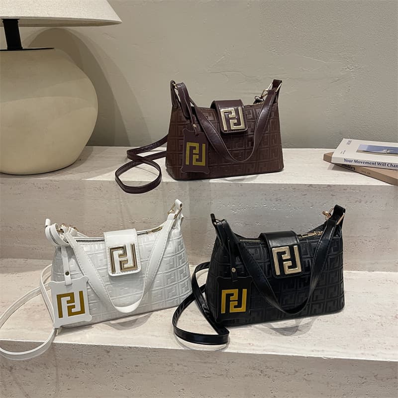 Luxury Niche Premium Shoulder Bag for Women 2026 New Style Fashion Versatile Crossbody Bag Simple Elegant Underarm Bag