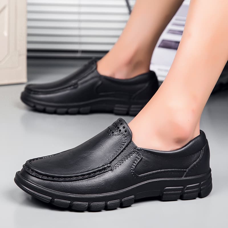 New Chef Shoes for Export, Four-Season Breathable Kitchen Shoes, Men's Casual Work Safety Shoes, Rain Boots, Water Shoes, Black, Large Size