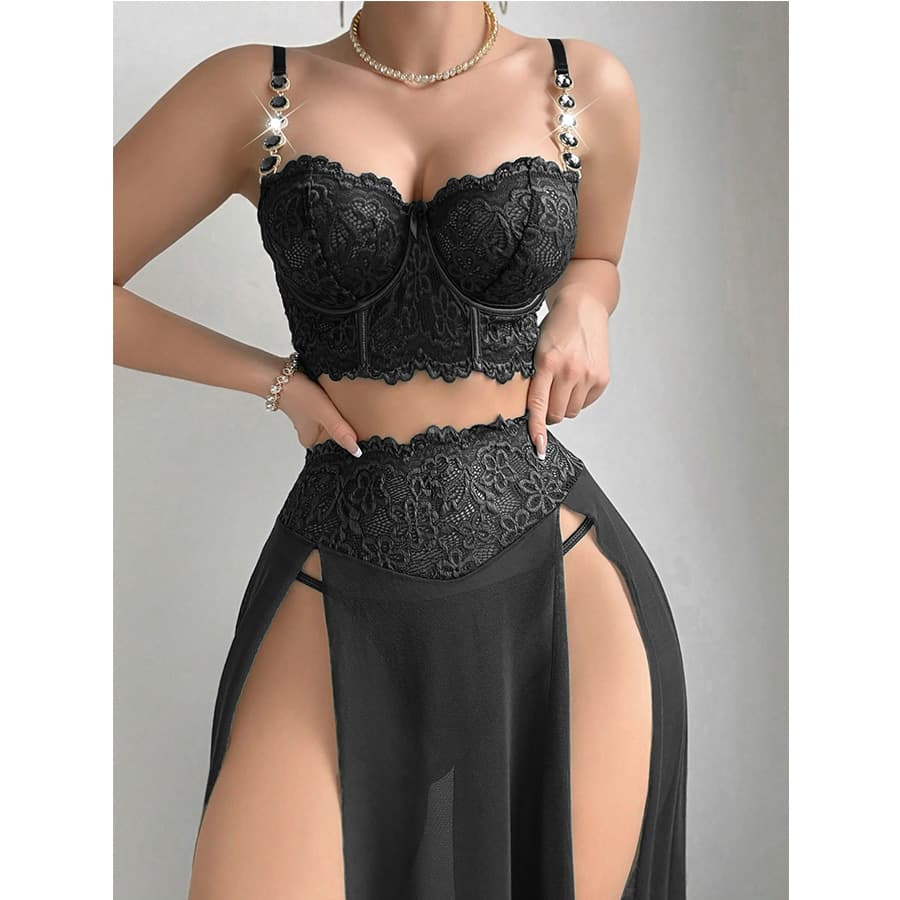 Cross-border European and American foreign trade sexy underwear, sexy lace chain strap pajamas, hip-covering skirt set, split underwear