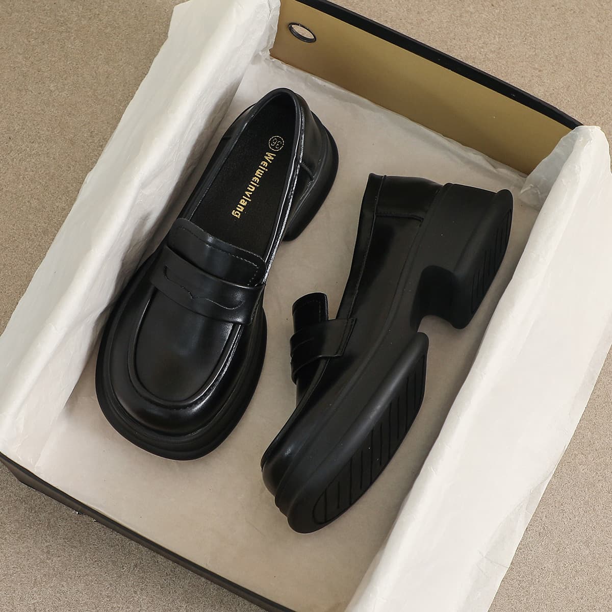 Weiwei Girl 158-1 Black Loafers Women's Soft Sole Autumn Round Toe Thick Sole British Style Leather Shoes Plus Size Women's Shoes