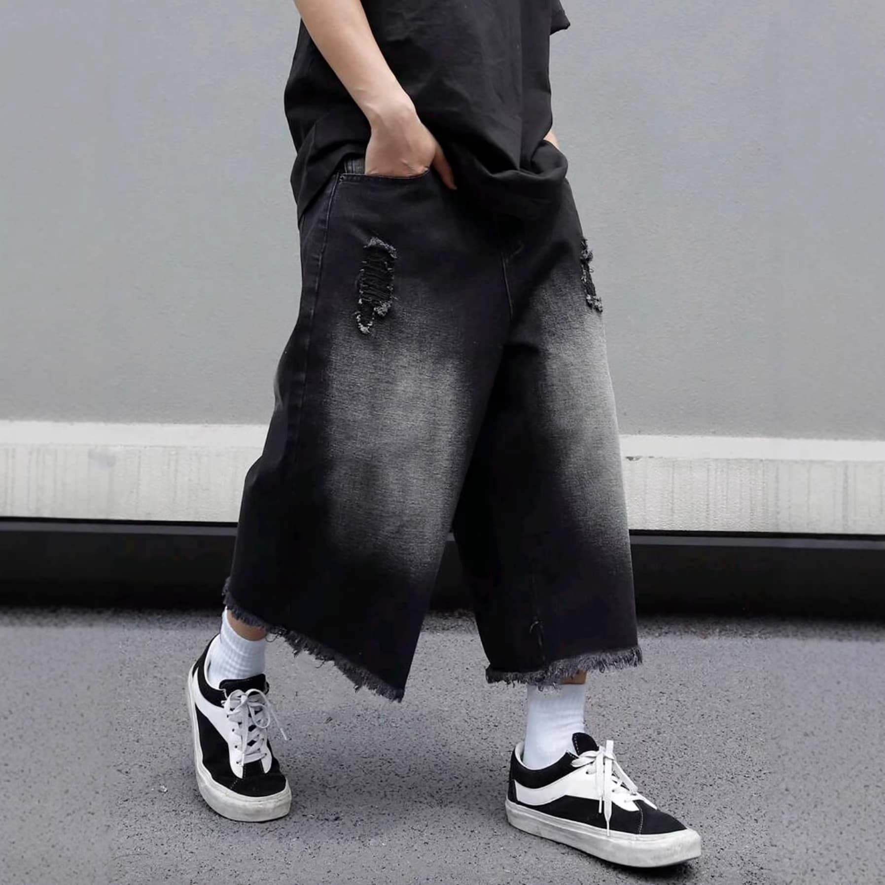 Cross-border American retro washed raw edge distressed jeans gradient frayed shorts summer fashion brand loose cropped pants