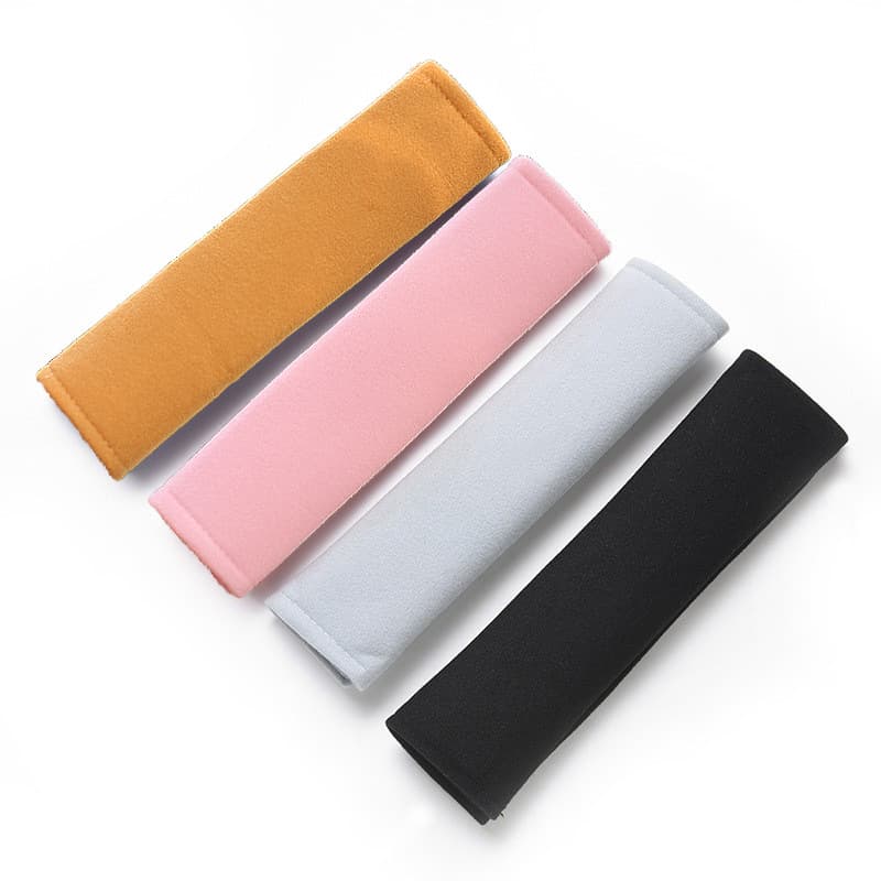 Car Seat Belt Shoulder Pad Cover with Ice Silk, Extended Safety Belt for Long Drives, Anti-Chafe Cover, Soft and Universal for All Seasons
