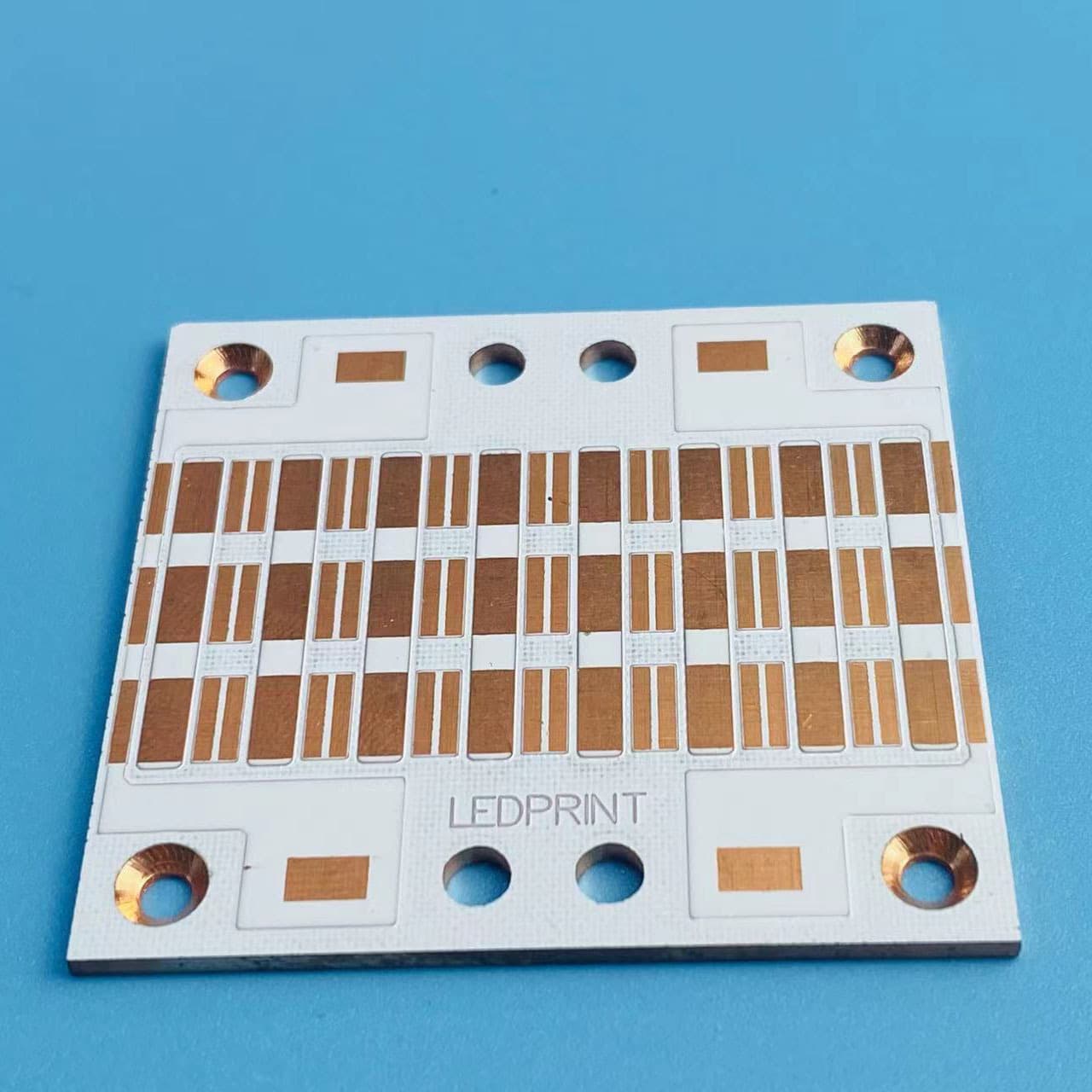 Single-sided LED copper substrate, high-power, high thermal conductivity, electrically separated metal-based circuit board, high heat dissipation copper PCB