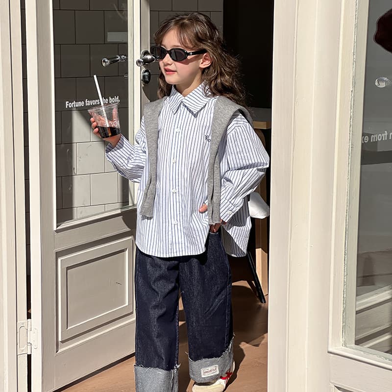 Elmo Baby 2025 Spring Children's Korean Style Casual Unisex Loose Embroidered Heart Color Block Striped Shirt Top
