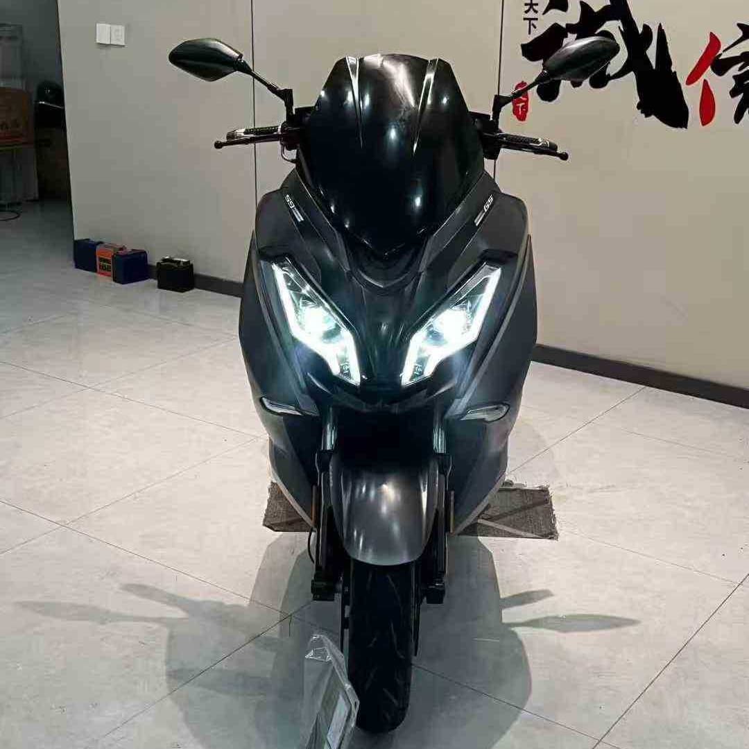 China IV EFI Tairong Pathfinder TR300 Water-Cooled Engine Scooter Fuel Motorcycle, 150cc Displacement