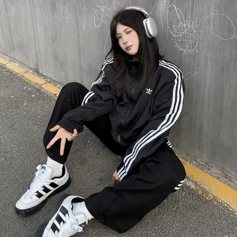 Premium Stand Collar Jacket for Men and Women 2026 Spring New Arrival Trefoil Sports Cardigan Couple Casual Loose Fit Outerwear