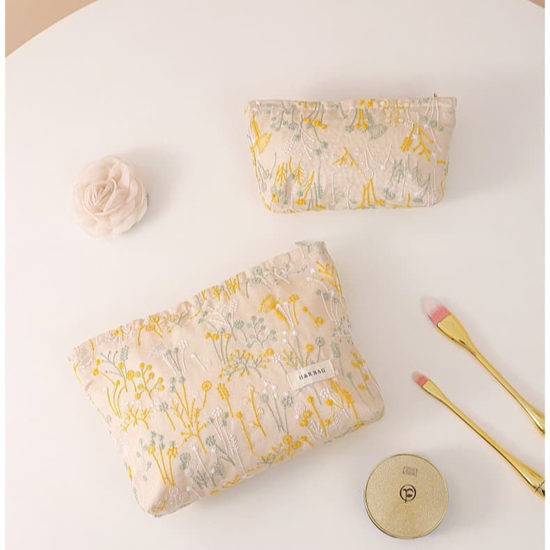 New Ramie Cotton and Linen Plant Embroidered Cosmetic Bag Hand-Held Portable Canvas Storage Bag Lipstick Skin Care Product Toiletry Bag