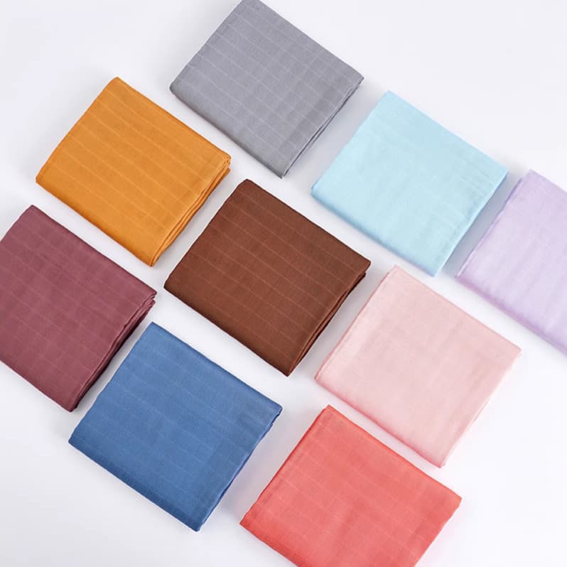 Muslin double-layer bamboo fiber swaddle, bamboo-cotton multifunctional gauze blanket, swaddling cloth, sun cover, and children's summer cover blanket.