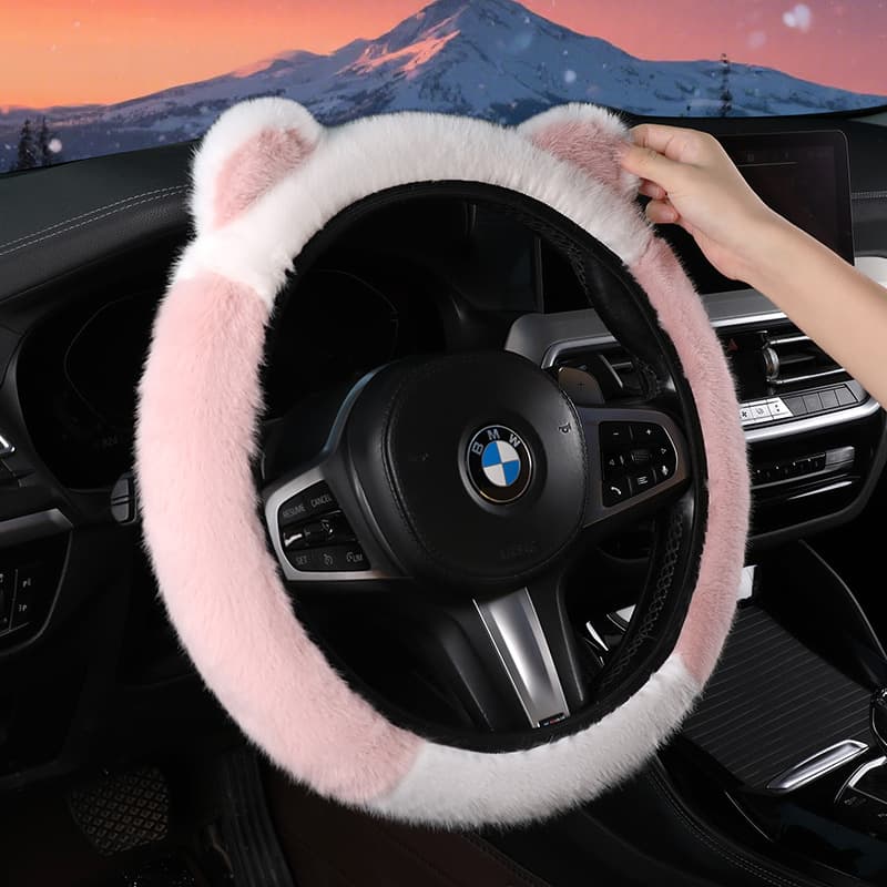 In stock, new autumn/winter trendy goddess-style steering wheel cover, cute cartoon cat ear plush cover, cold-proof and warm.