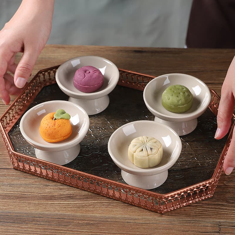 New Chinese-style mini dessert and fruit plate, ceramic footed tray for snacks, pastries, and dry fruits