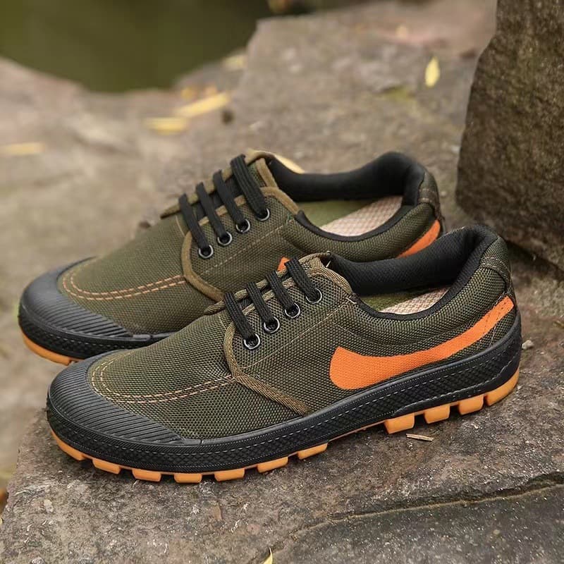 Thickened Cowhide Sole Liberation Shoes Men's Low-Top Camouflage Shoes Migrant Worker Shoes Outdoor Labor Protection Shoes Mining Shoes Drop Shipping