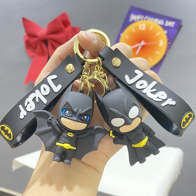 New Creative Cartoon Joker Keychain Super Cool Batman Joker Quinn Catwoman Keychain Men's and Women's Bag Accessories