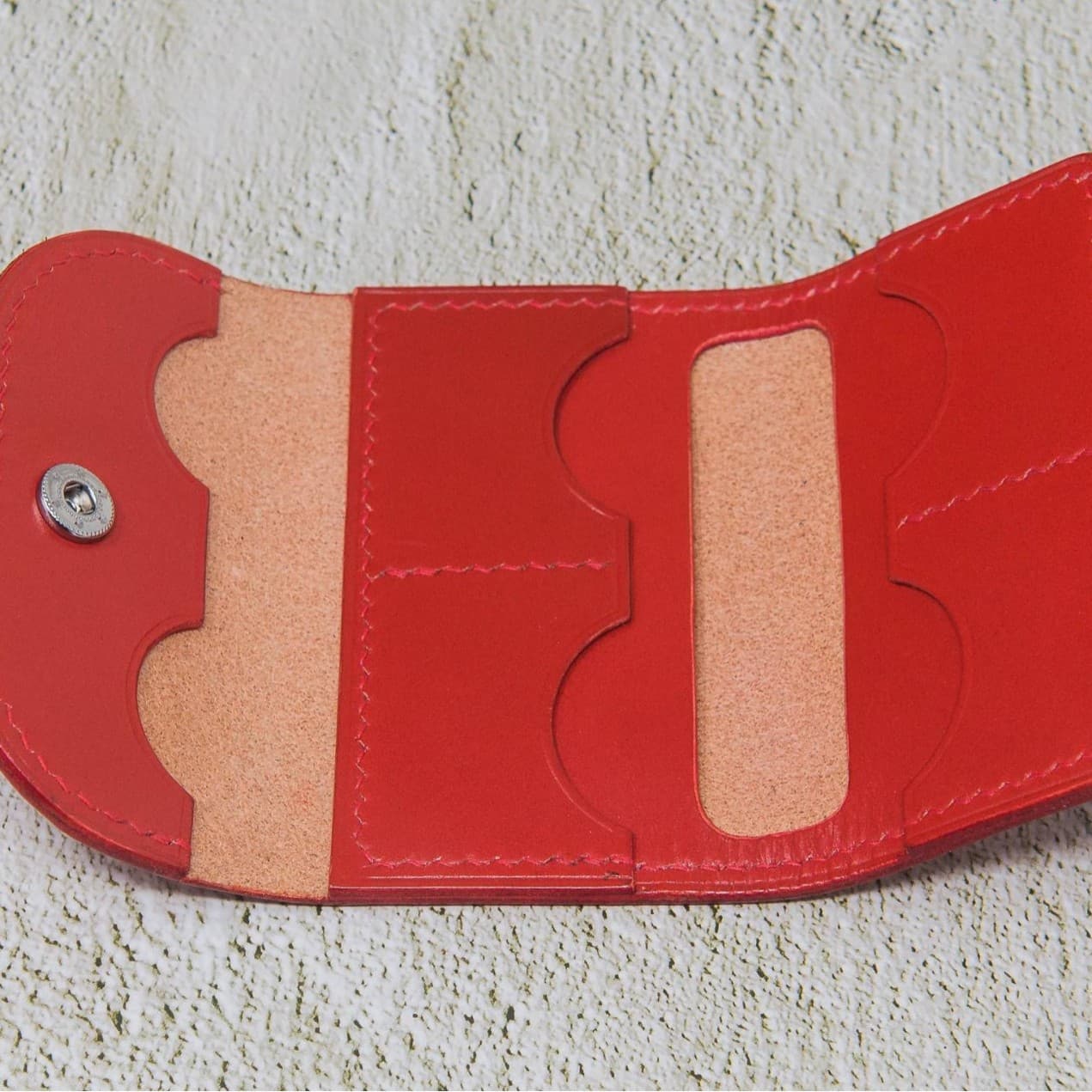 Cross-border European-style PU Leather SD Card Case Storage Card Holder for Camera Memory Cards, Guitar Picks, SIM Cards