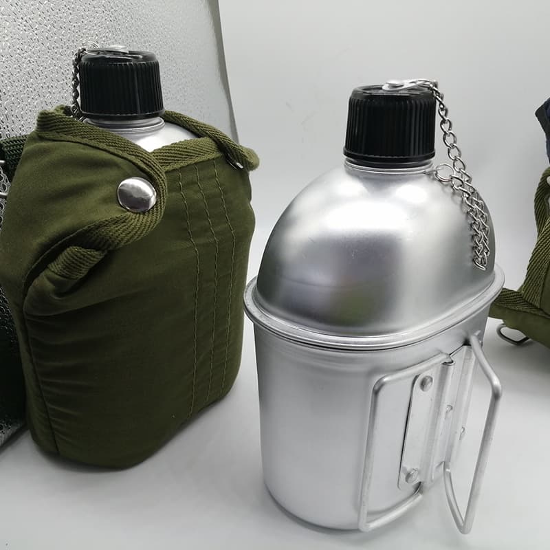 Processing Custom Aluminum Alloy Outdoor Sports Portable Strap Water Bottle Military Training Camping Aluminum Old-Style Travel Flask