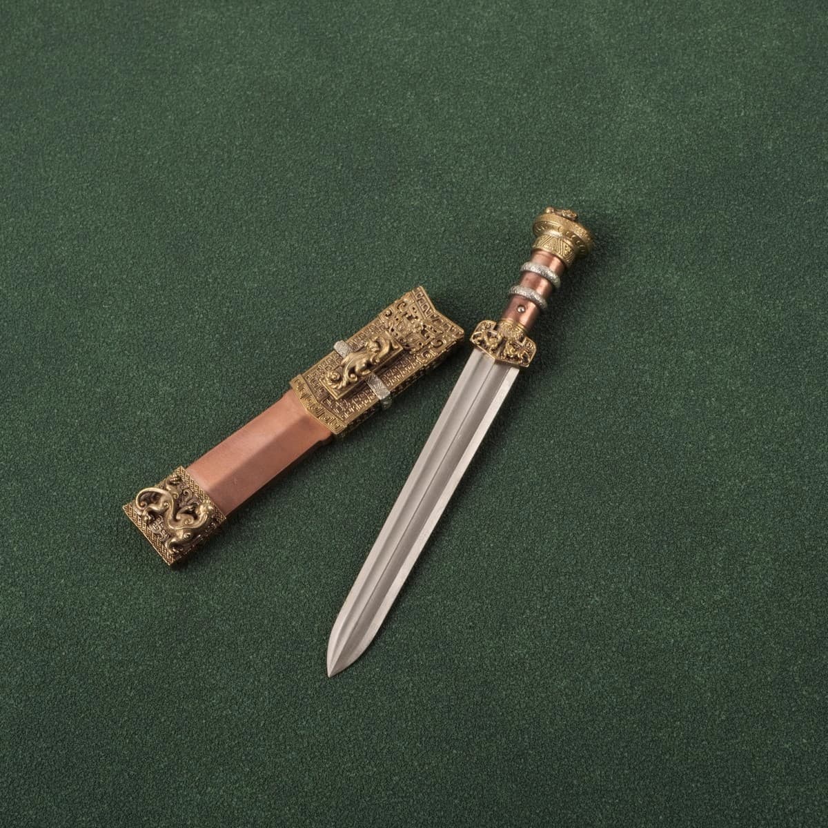 Taili New Chinese Style Miniature Sword: Ancient Chinese Chi Dragon Sword, Chi Tiger Portable Mini Sword, Unsharpened