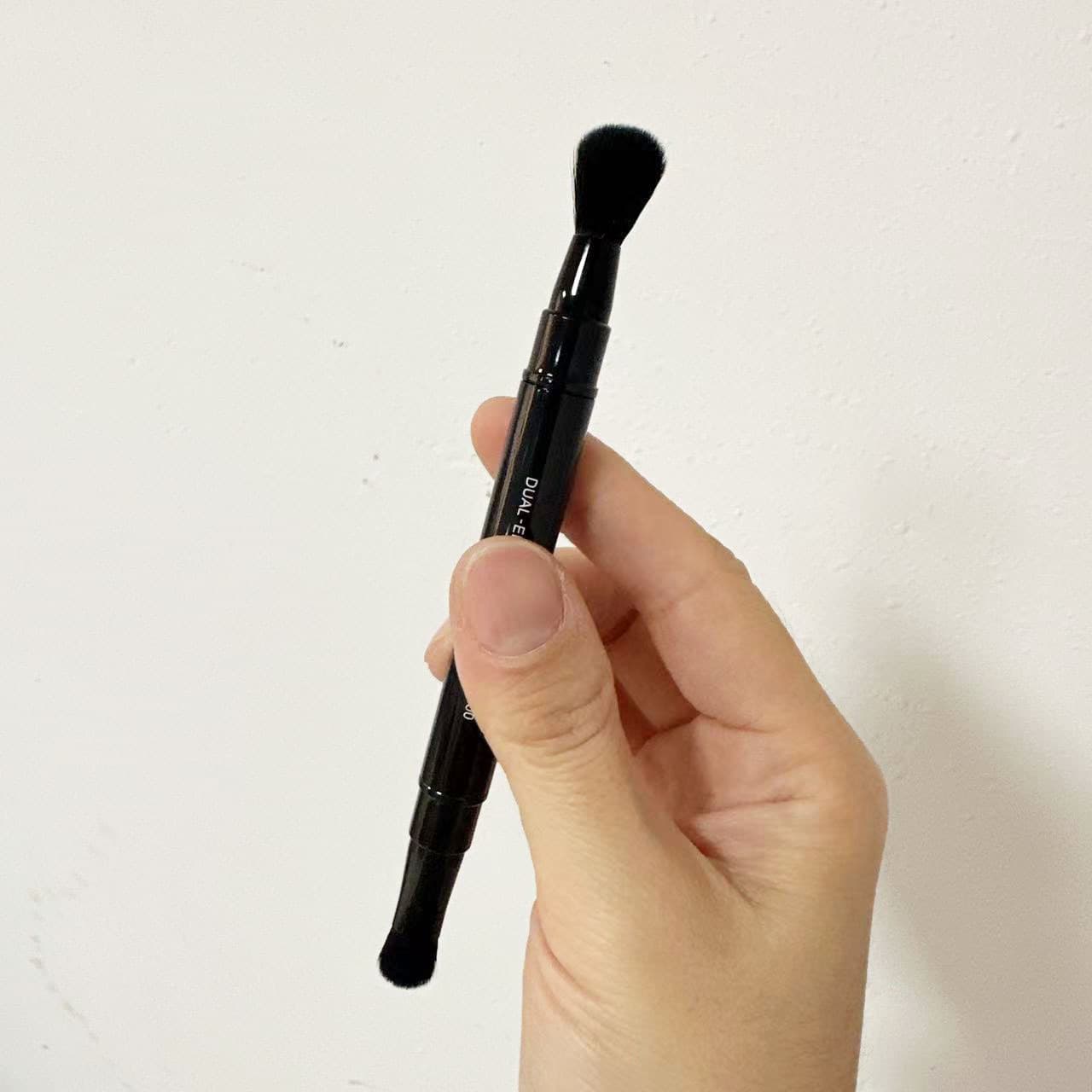 Xiangjia Dual-Ended Eyeshadow Brush Retractable Soft Bristle Dual-Ended Lip Brush Blending Brush Portable Mushroom Brush Powder Brush Makeup Brush