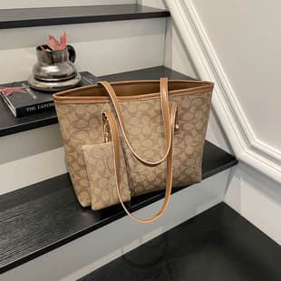 Premium Large-Capacity Shopping Bag for Women 2025 New Fashion Versatile Handbag Trendy Large Shoulder Crossbody Bag