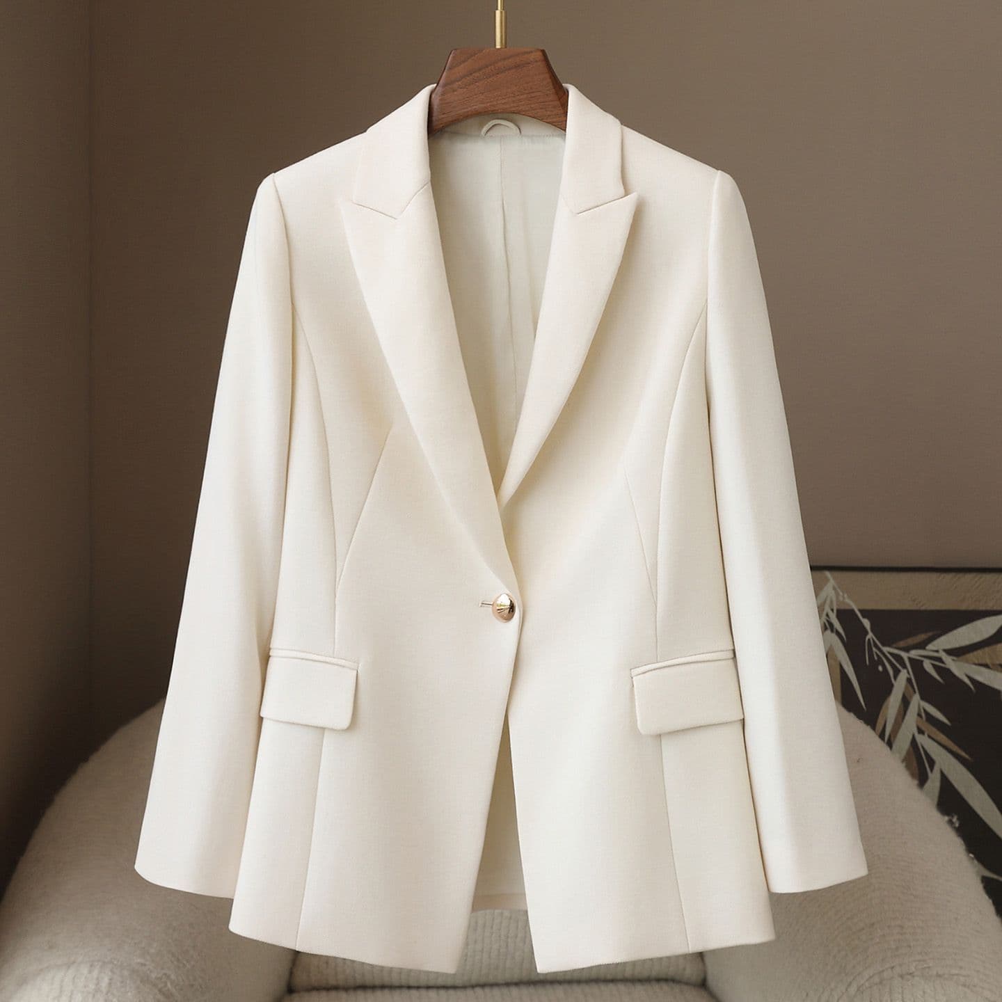 New Women's Single-Breasted Fine Wool Blazer 2026 Spring/Autumn Light Luxury Casual Jacket