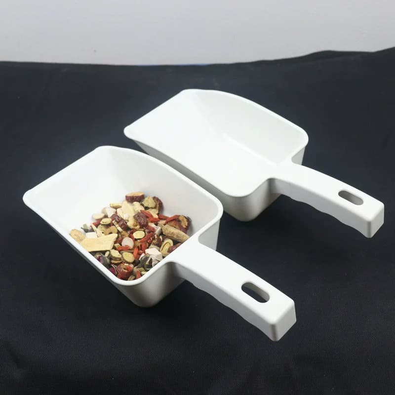 White plastic ice scoop for bubble tea and dessert shops, multi-purpose household kitchen tool, summer ice cube shovel