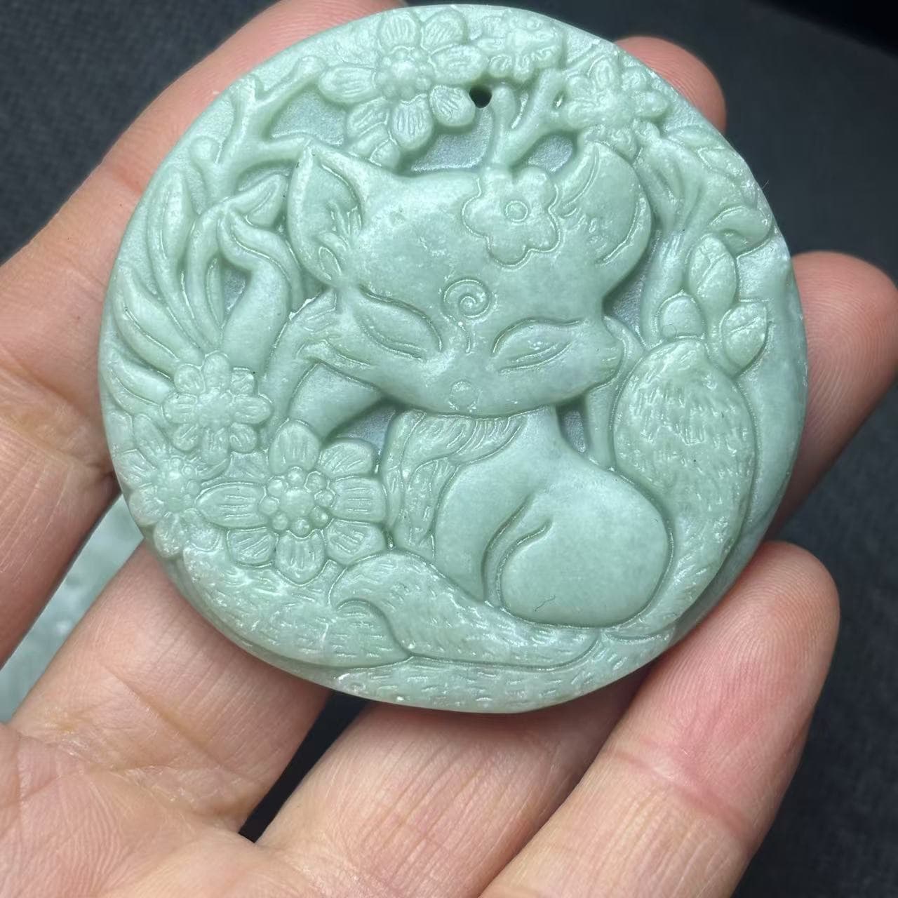 Guizhou jadeite fox pendant wholesale hollow antique dragon and phoenix jade pendant mountain ghost money flower emerald jade pendant