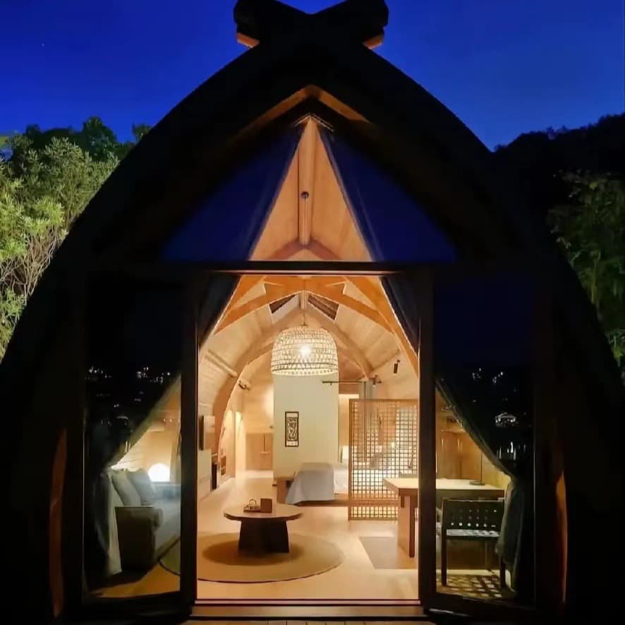 Factory customized cultural tourism boat house wooden house garden hotel resort B&B creative boat house solid wood pine house