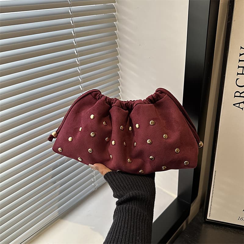 Niche frosted rivet handbag women's 2025 autumn retro style simple casual versatile shoulder bucket bag