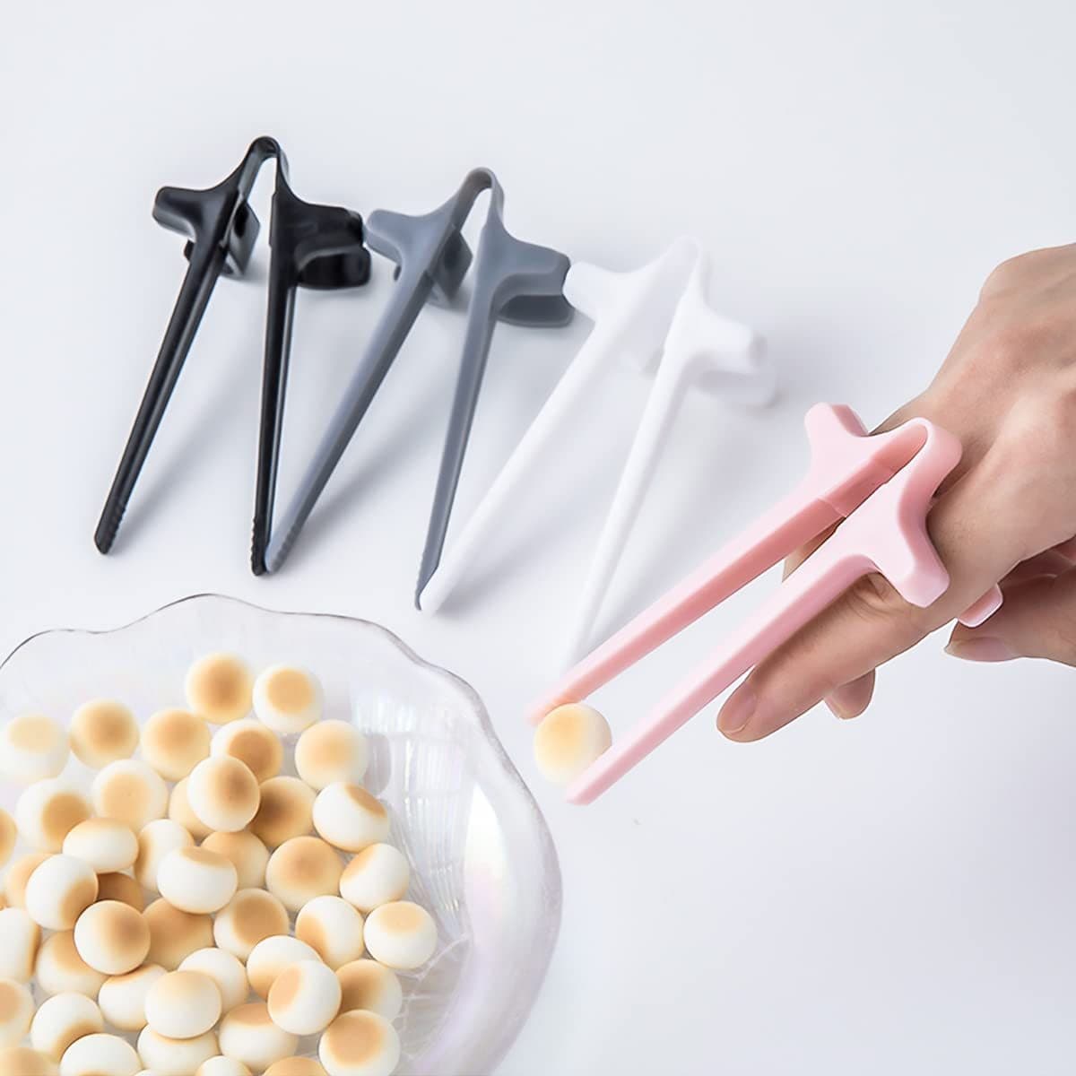 Finger chopsticks Finger chopsticks snacks non-dirty hand chopsticks finger cots for lazy people to play games