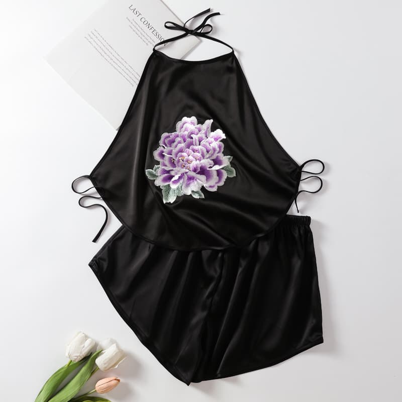 2025 new embroidered ice silk embroidery women's adult belly band, retro Chinese style lingerie, silk ladies' halter belly band.