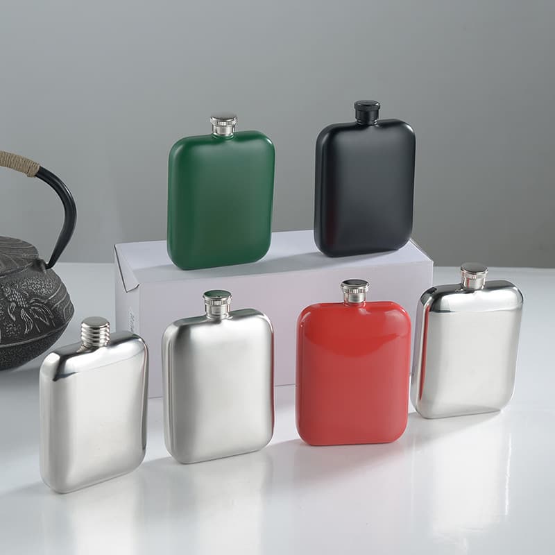 304 stainless steel wine bottle 6 ounces square thickened portable wine bottle portable outdoor student water bottle mini red wine bottle