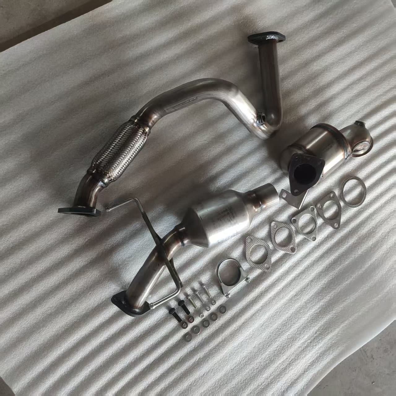Factory Direct Supply Suitable for American Version 2010-2014 Chevrolet Equinox 2.4L Car Three-Way Catalytic Converter