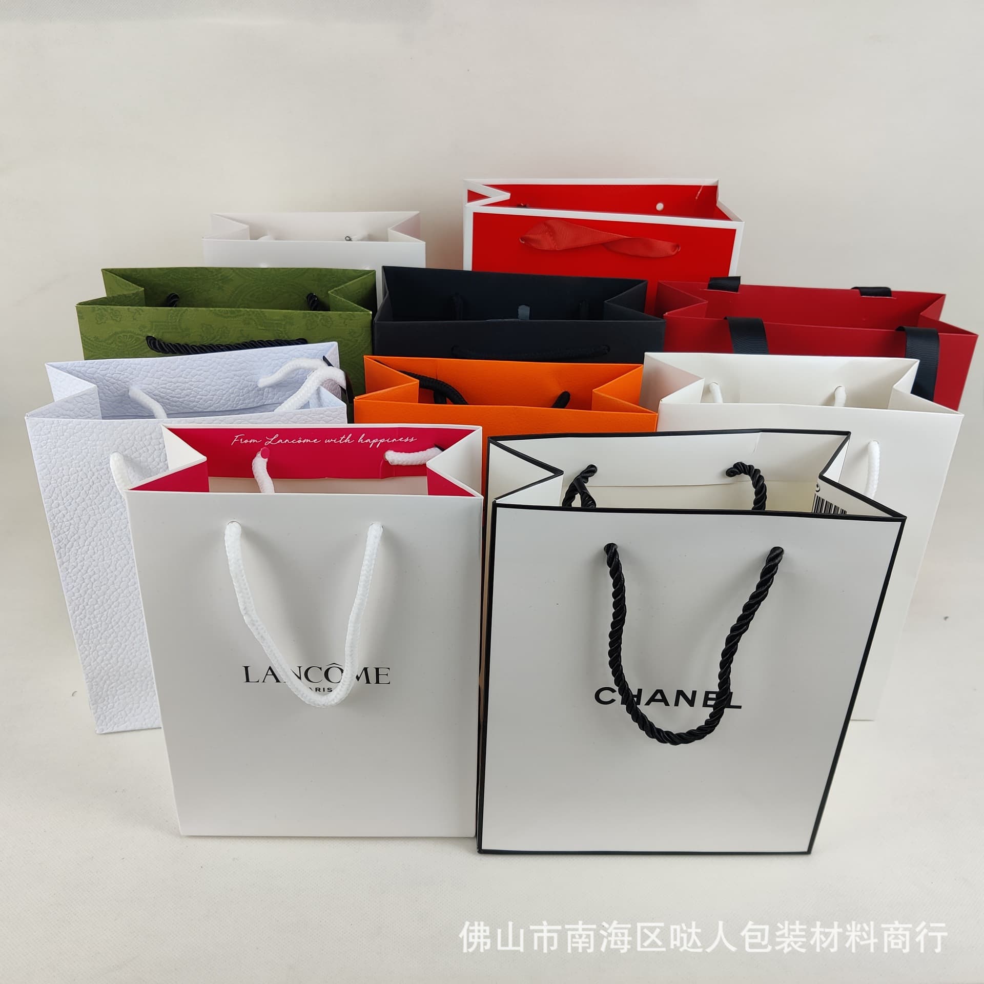 Wholesale Branded Lipstick Perfume Gift Bags Cosmetic Bags Paper Bags Handbags Gift Bags Lipstick Gift Bags