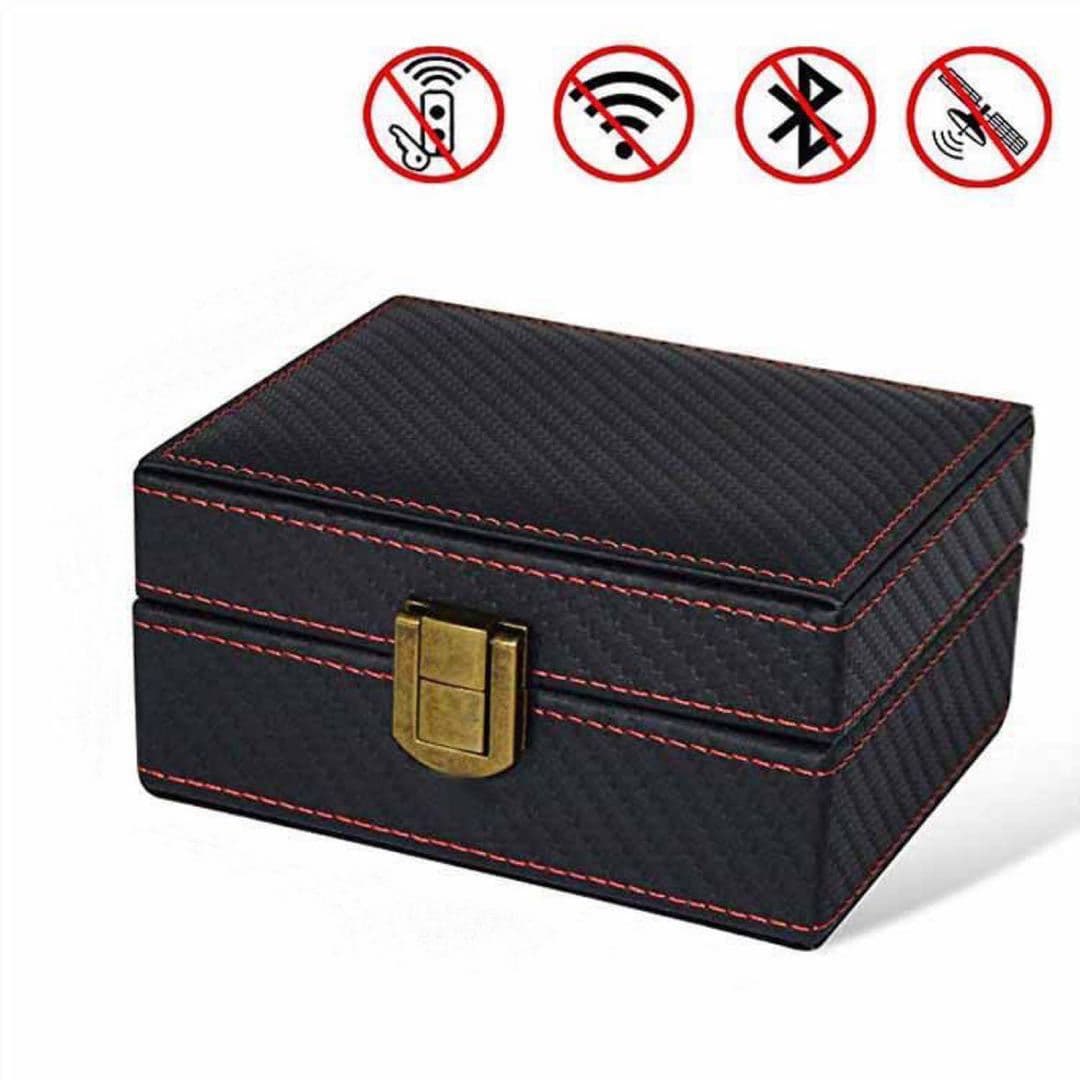 New small carbon fiber textured RFID shielding box, car key signal shielding box, mobile phone signal shielding box