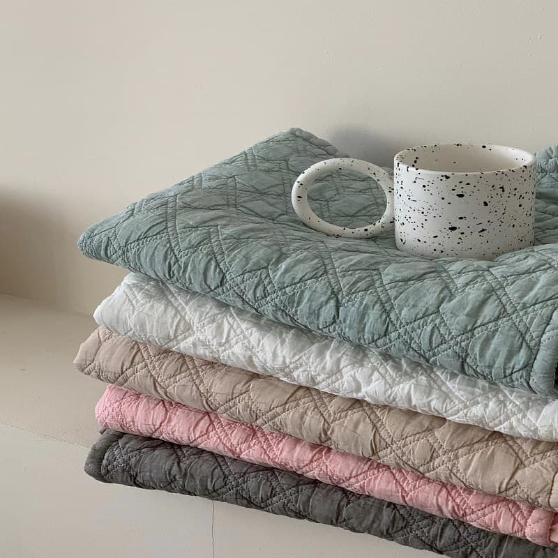 Korean Designer Double-Line Small Grid Sandwashed Quilted Bed Cover Three-Piece Set, Reversible 80s Cotton Quilted Bed Cover