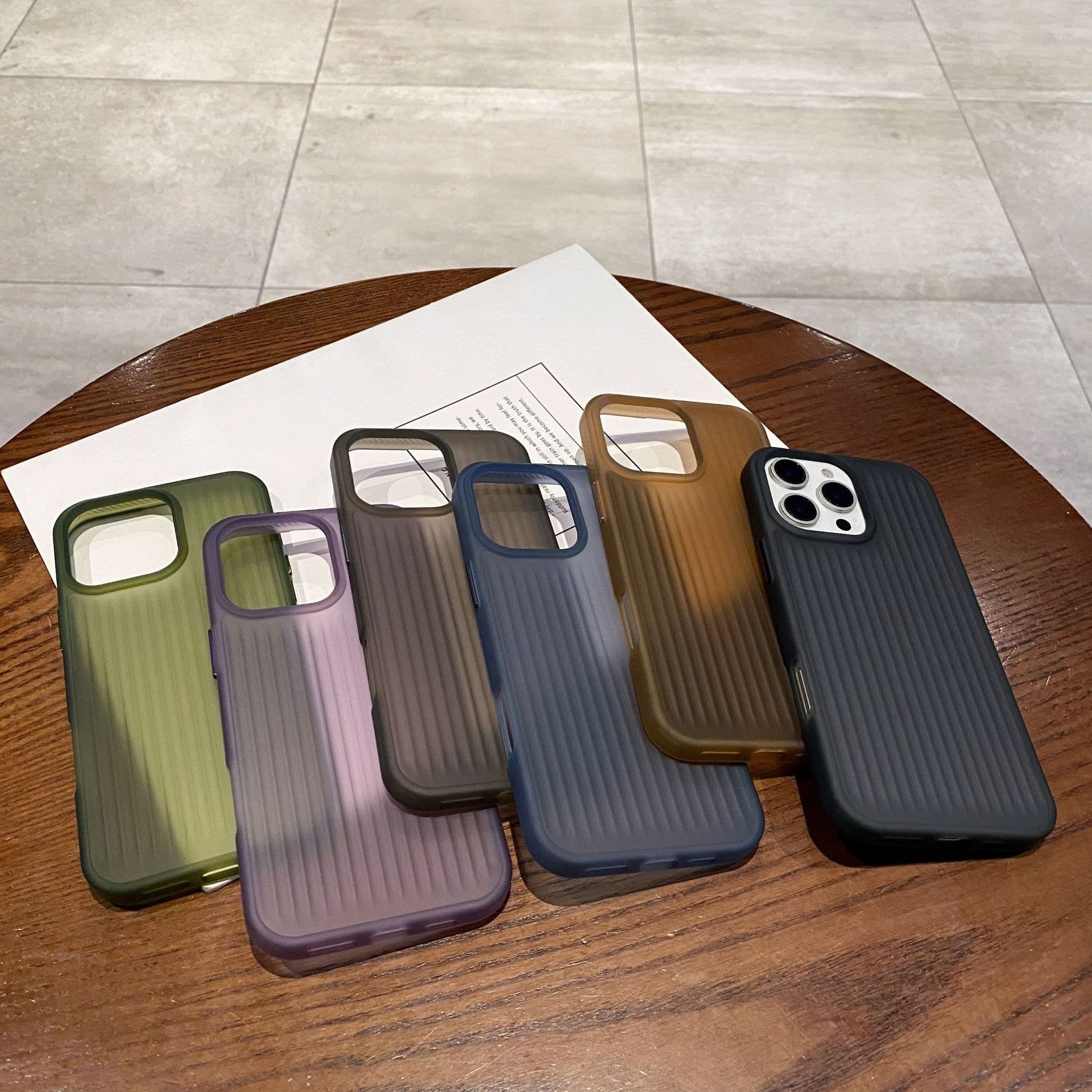 Simple Solid Color Corrugated Pattern Compatible with iPhone 17 Pro Max Phone Case for Apple 14 Men Women 15 New 16 Magnetic