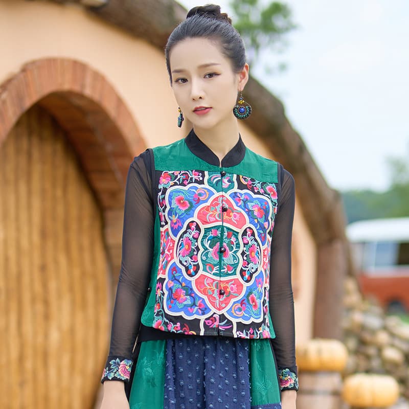Ethnic Style Women's Wear Heavy Work Old Embroidery Vest Multi-color Patch Small Stand-up Collar Embroidered Short Waistcoat Shoulder Cape Small Outer Layer