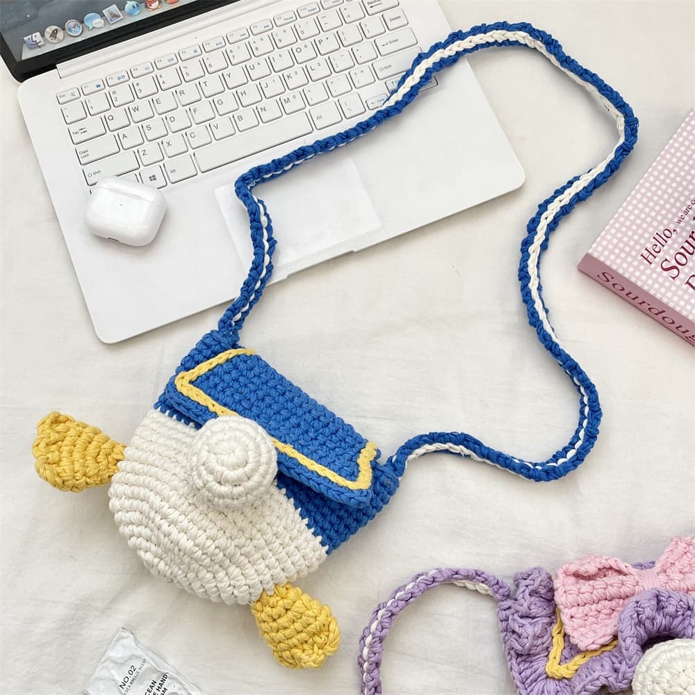 09201 Healing Cartoon Duck Hand-Woven Crossbody Bag Soft Cotton Yarn Cute Mini Bag for Women