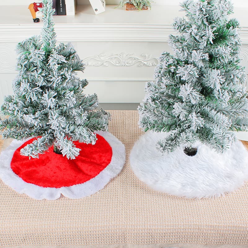 New Christmas Creative Mini Plush Tree Skirt, Small Size, Desktop Christmas Tree Skirt, Restaurant Atmosphere Decoration Wholesale