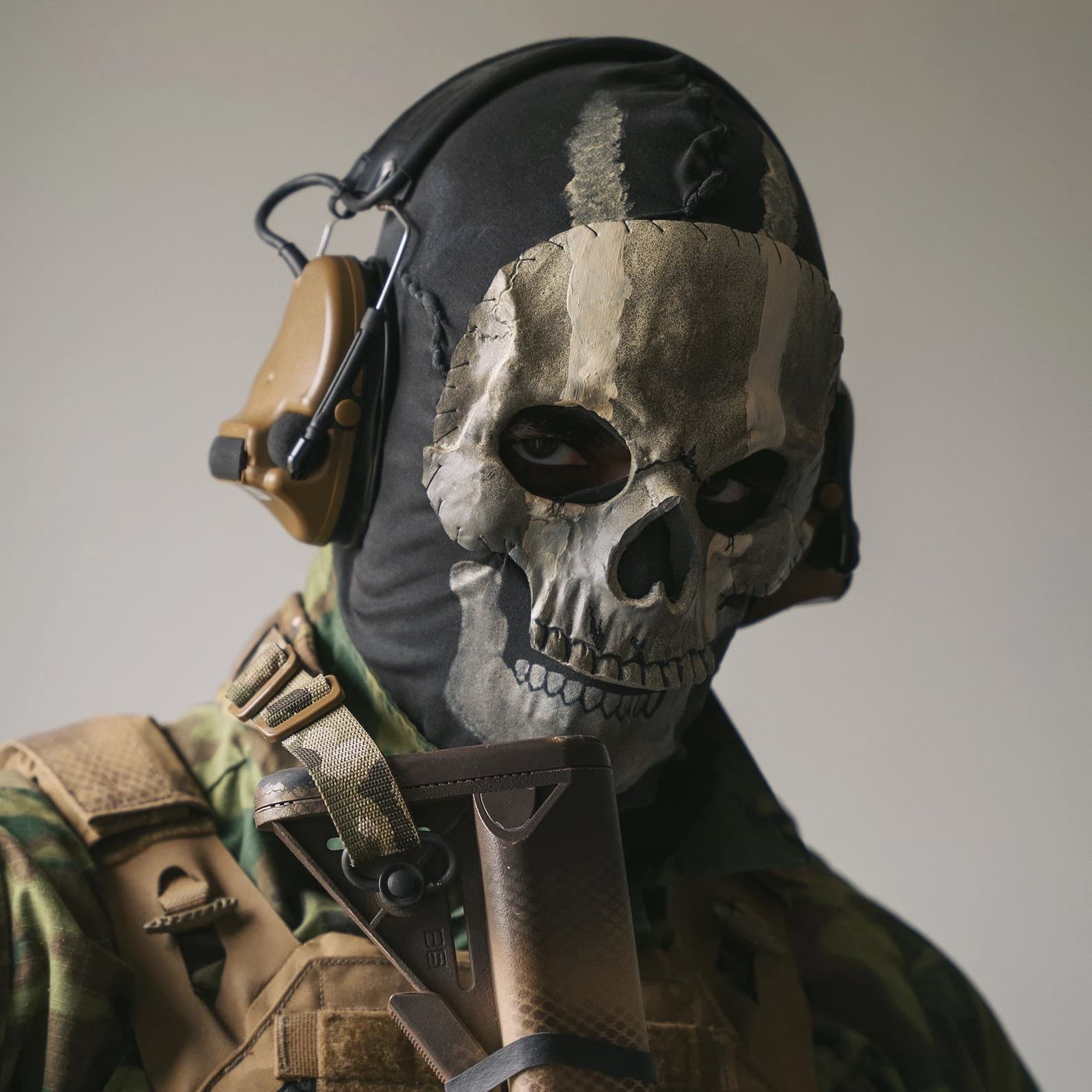 Independent station MWII Call of Duty Ghost skull mask latex headgear 2022 role play venue props
