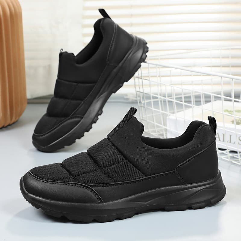 New Lightweight Soft Sole Walking Shoes for Seniors, Slip-On Casual Cloth Shoes for Men and Women