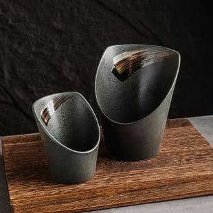 Japanese Vintage Ceramic Lettuce Bucket, Slanted Bowl for Commercial BBQ, Hotpot, Japanese Cuisine, Vegetable Container, Self-Service Sauce Bowl