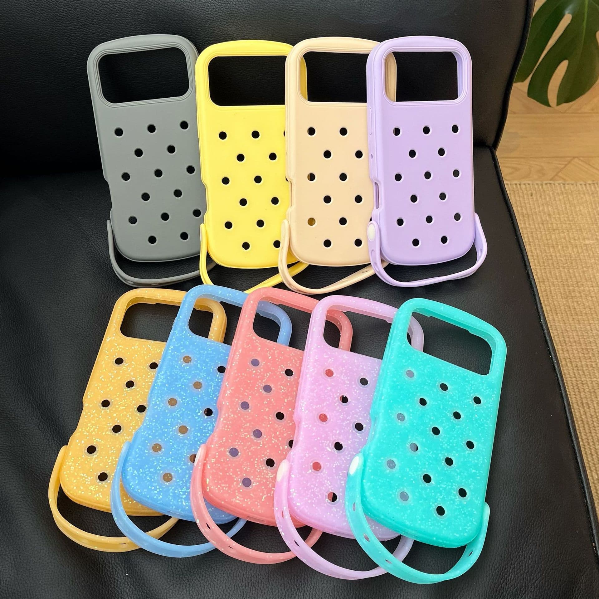 Cross-border New Crocs-Style iPhone 18 Pro Max Apple 17 Pro Phone Case Compatible with 16/15 Crocs-Style Case 14