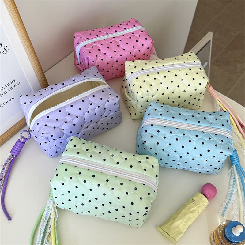 Polka-dot love quilted cosmetic bag, thickened quilted zipper storage bag, large-capacity skin care product travel toiletry bag