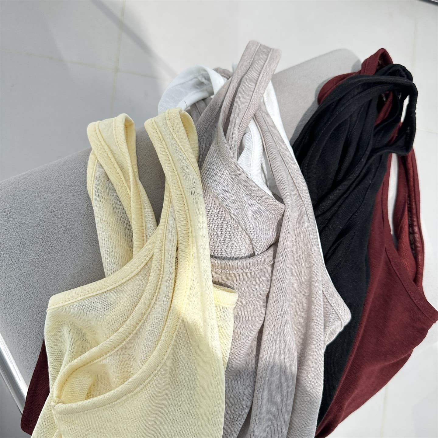 Lyocell Tencel Camisole for Women, Cool and Breathable, Versatile Short Loose Fit, Suitable for Layering or Wearing Alone, Sleeveless Base Shirt