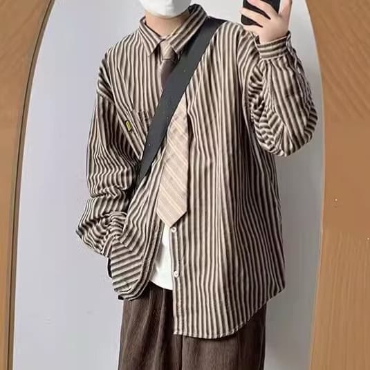 2026 Spring and Autumn Japanese Retro Vertical Striped Shirts for Boys and Girls, Loose and Versatile Casual College Style Long-Sleeved Tops