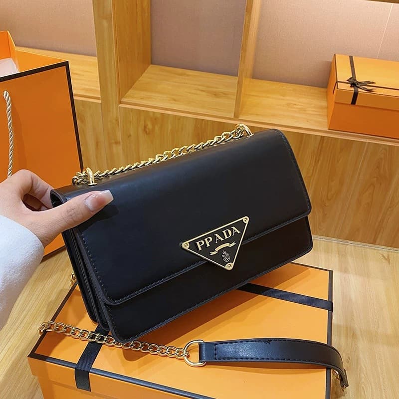 P Brand Women's 2026 New Fashion Chain Bag Letter Print Shoulder Crossbody Small Square Bag Cross-border Wholesale Bag