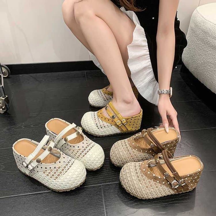 Trendy Two-Way Thick-Soled Platform Birkenstock Clog Sandals for Women Summer 2026 New Mesh Slippers
