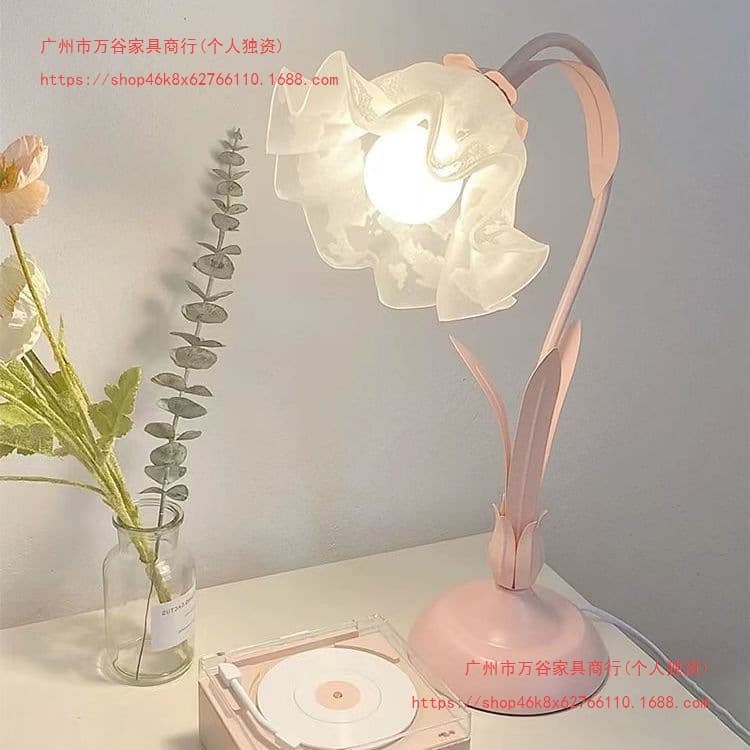 Bedroom bedside lamp, internet-famous ins-style floral pastoral ambiance night light, student study eye-care desk lamp